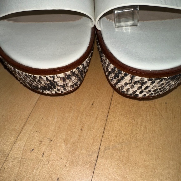 Cole Haan Camdon White/brown reptile platform sandal, 7.5,  CB2467 - Picture 6 of 7
